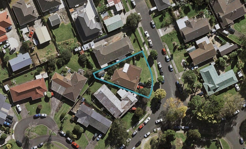 16 Meadowcourt Drive, Manukau, Auckland - Carousel 1