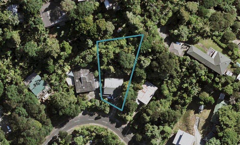 92 Wood Bay Road, Titirangi, Auckland - Carousel 1