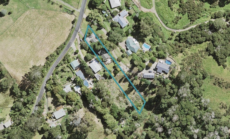 70 Christian Road, Swanson, Auckland - Carousel 1