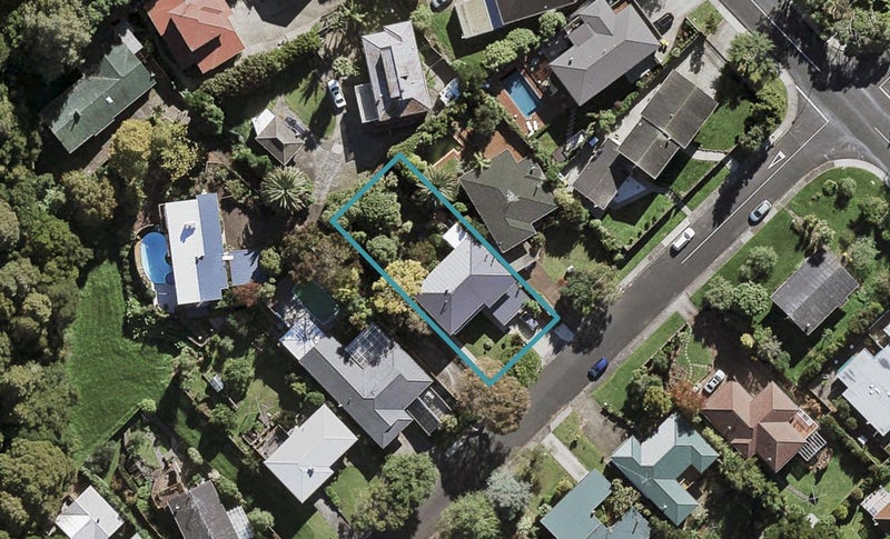 51 Holland Road, Hillcrest, Auckland - Carousel 1