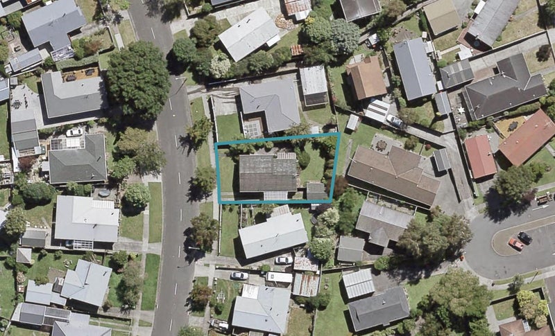 98 California Drive, Totara Park, Upper Hutt - Carousel 1
