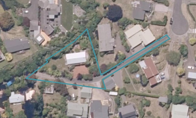 1/18 Isobel Street, Acacia Bay, Taupō - Carousel 1