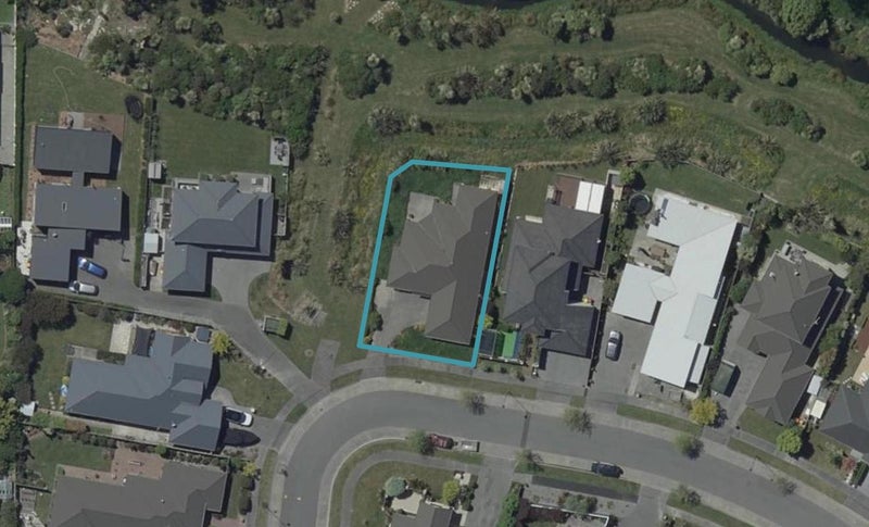 15 Holbrook Way, Westmorland, Christchurch - Carousel 1