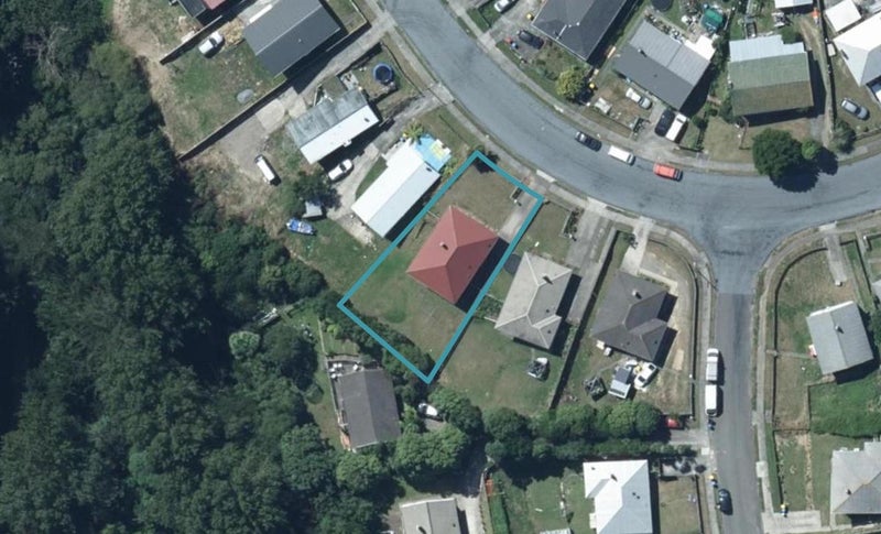 47 Kokiri Crescent, Waitangirua, Porirua - Carousel 1