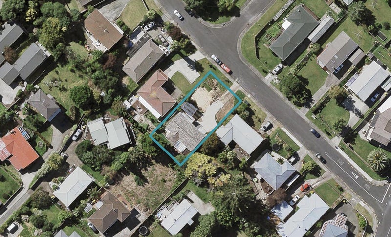 10 Sequoia Place, Sunnynook, Auckland - Carousel 1