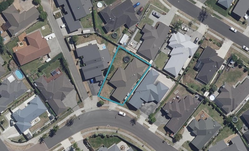15 Compton Grove, Huntington, Hamilton - Carousel 1