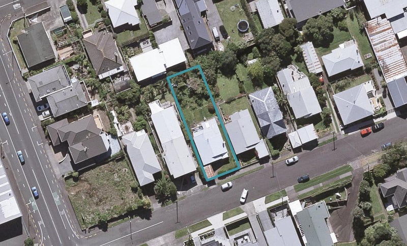 191 Gill Street, Strandon, New Plymouth - Carousel 1