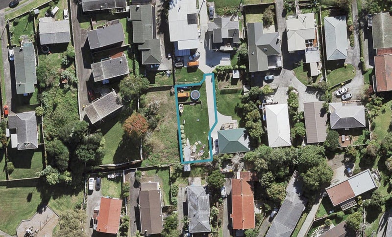 16A Neal Avenue, Glenfield, Auckland - Carousel 1