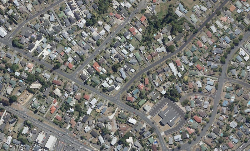 7 Lewis Street, Glenview, Hamilton - Carousel 1