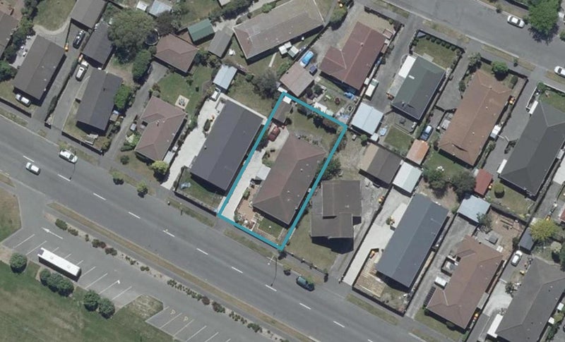 1/88 Queenspark Drive, Parklands, Christchurch - Carousel 1