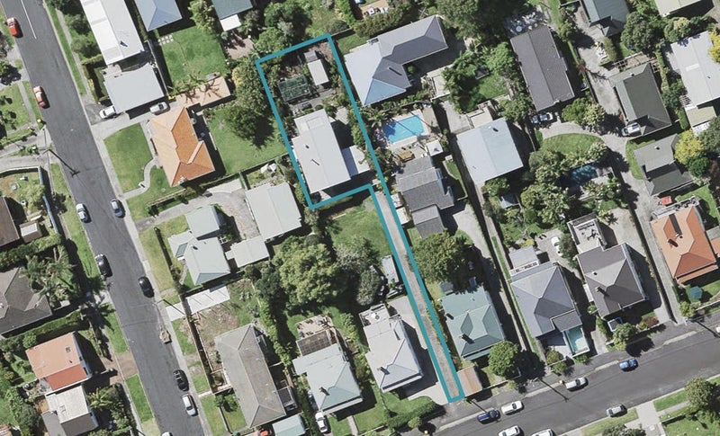 16A Kawerau Avenue, Devonport, Auckland - Carousel 1