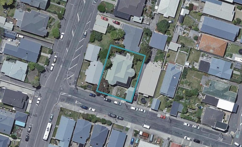 32 Humber Street, Island Bay, Wellington - Carousel 1