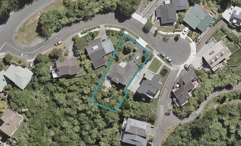 16 Jacaranda Grove, Maungaraki, Lower Hutt - Carousel 1