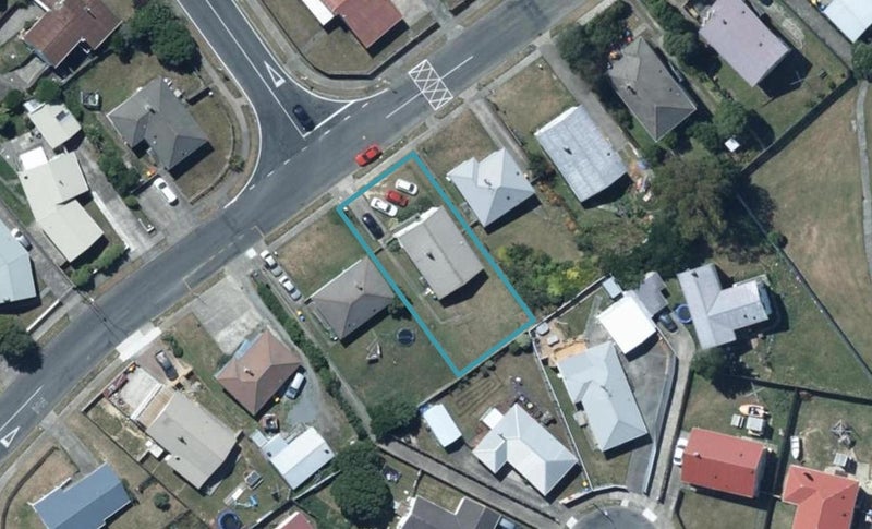 10 Desert Gold Street, Ascot Park, Porirua - Carousel 1