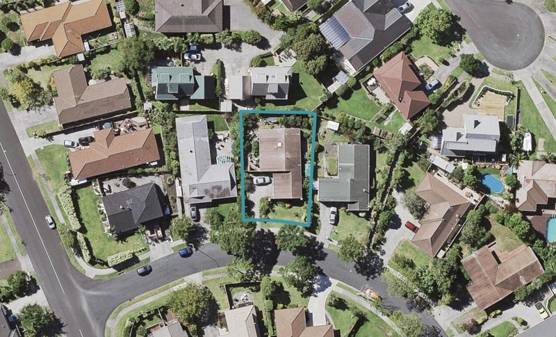 6 Fieldstone Court, Northpark, Auckland - Carousel 1