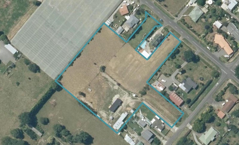 905 Park Road South, Longlands, Hastings - Carousel 1