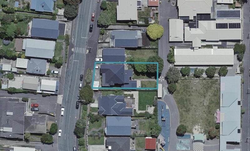 73 Queens Drive, Lyall Bay, Wellington - Carousel 1
