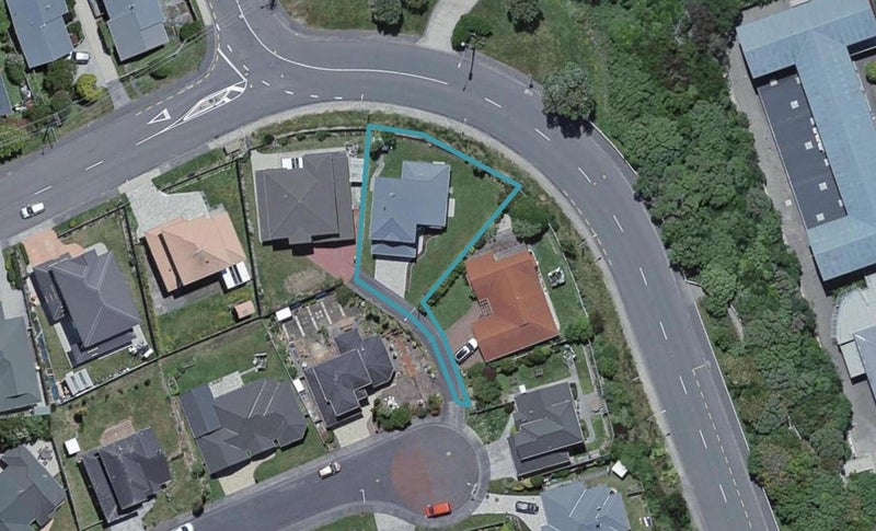 38 Ring Lane, Paparangi, Wellington - Carousel 1
