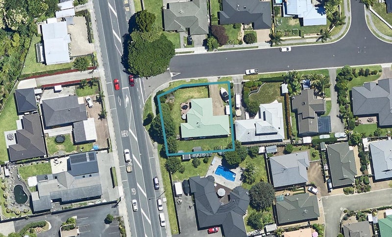 2 Pembroke Drive, Bethlehem, Tauranga - Carousel 1