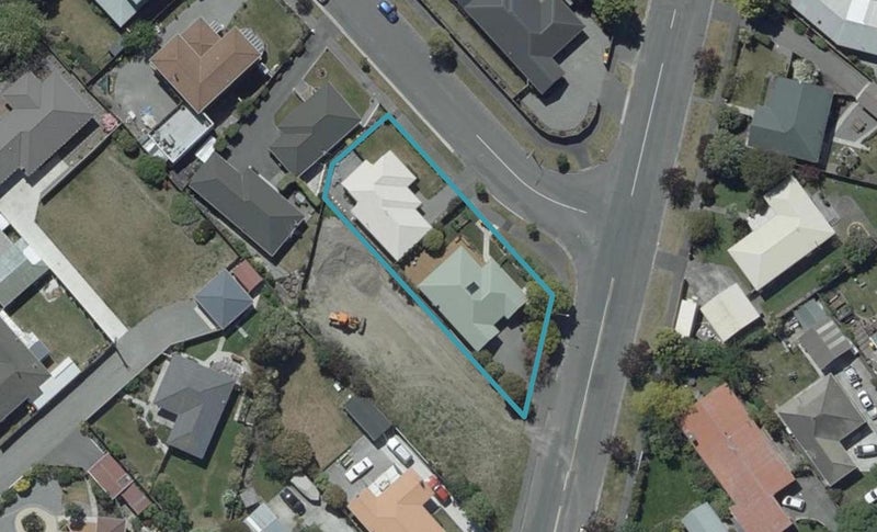 9 Orrick Crescent, Avondale, Christchurch - Carousel 1