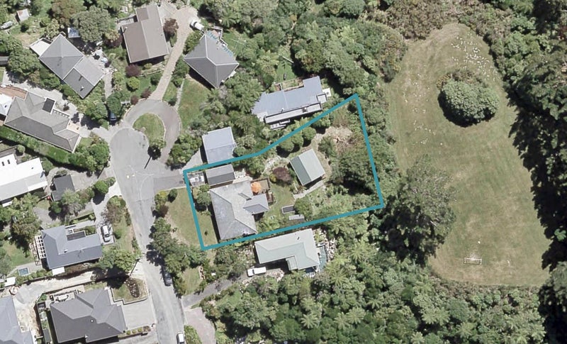 10 Bermer Road, Belmont, Lower Hutt - Carousel 1