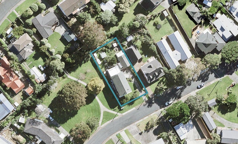 57 Arkles Strand, Arkles Bay, Whangaparaoa - Carousel 1
