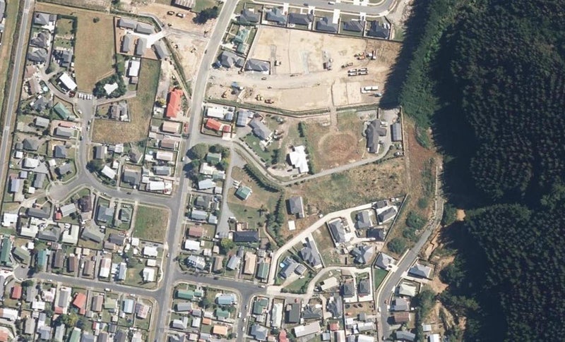 196D Wise Street, Wainuiomata, Lower Hutt - Carousel 1