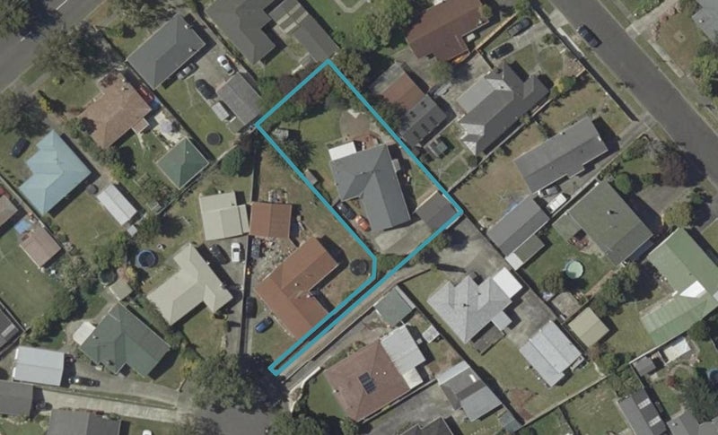 8 Hinau Place, Cloverlea, Palmerston North - Carousel 1