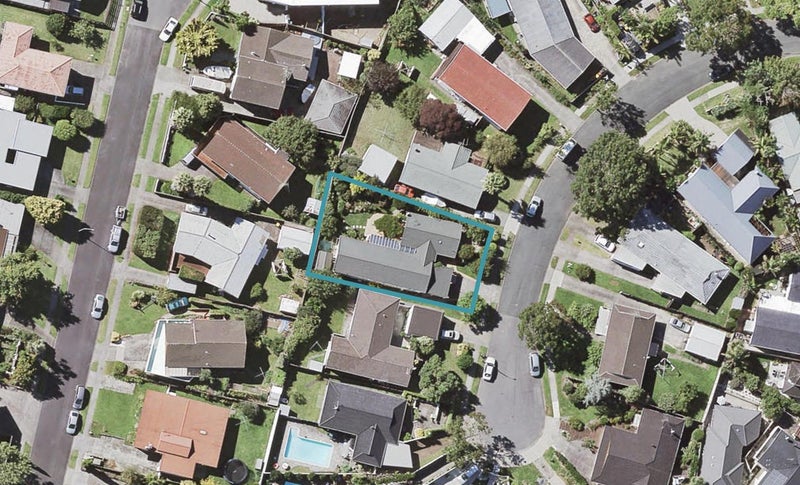15 Pinero Place, Bucklands Beach, Auckland - Carousel 1