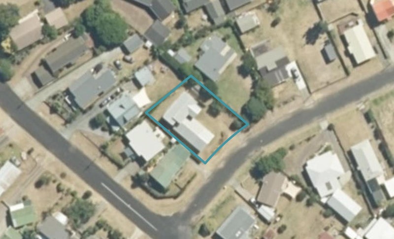 101 Weka Street, Whangamata, Whangamatā - Carousel 1