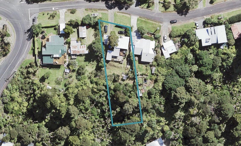 75 Tane Road, Laingholm, Auckland - Carousel 1