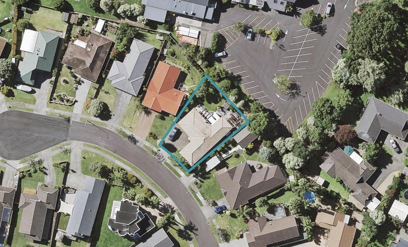 17 Woodview Rise, Botany Downs, Auckland - Carousel 1