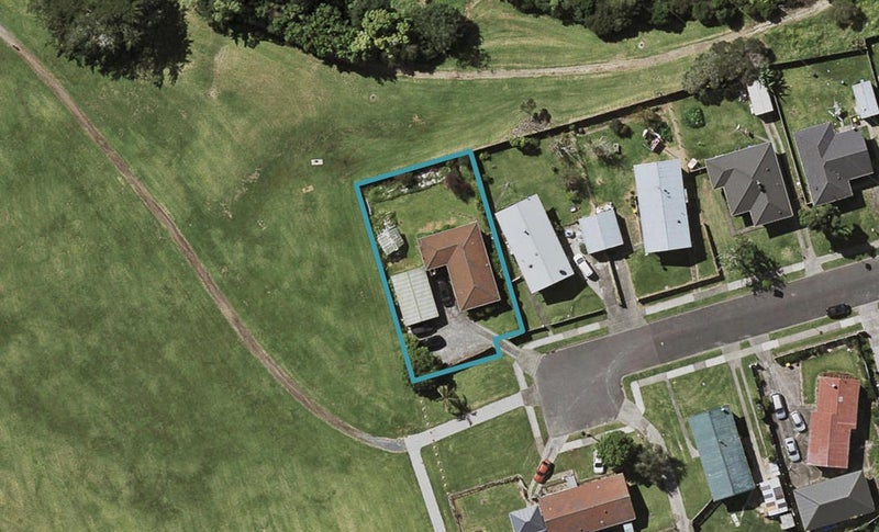 17 Cosmo Place, Otara, Auckland - Carousel 1