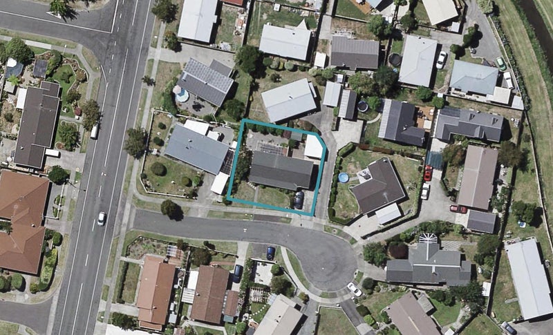 2 Railey Place, Greenmeadows, Napier - Carousel 1