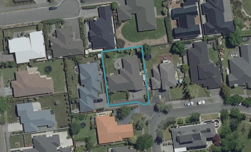 10 Parkside Crescent, Northwood, Christchurch - Carousel 1