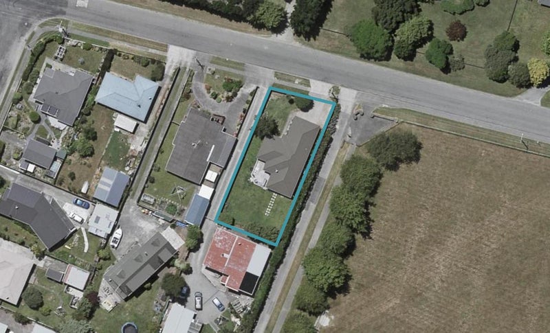 19 Waitohu Valley Road, Otaki - Carousel 1