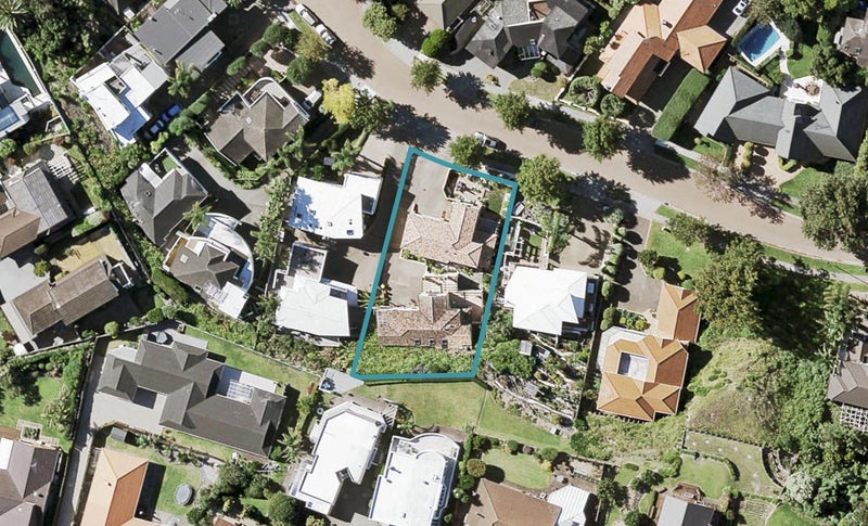 2/26 Oakwood Grove, Eastern Beach, Auckland - Carousel 1