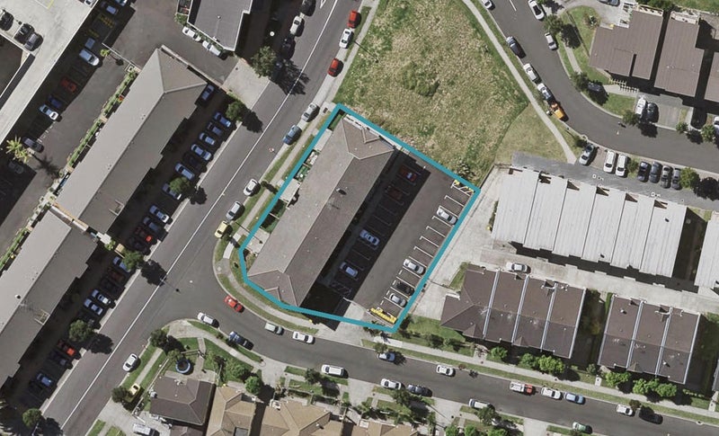 105/75 Michael Jones Drive, Flat Bush, Auckland - Carousel 1