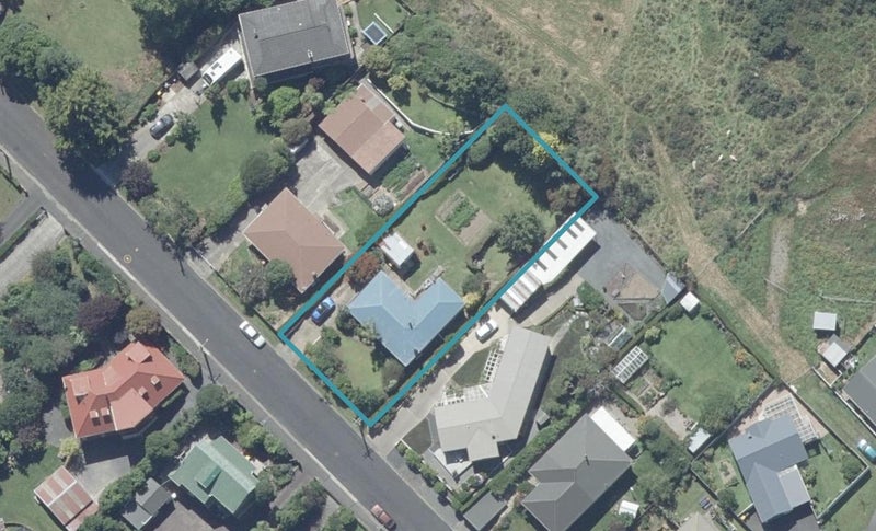 28 Fairview Terrace, Sawyers Bay, Port Chalmers - Carousel 1