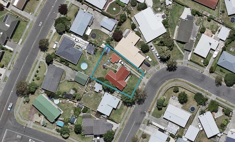 60 Robinson Crescent, Tamatea, Napier - Carousel 1