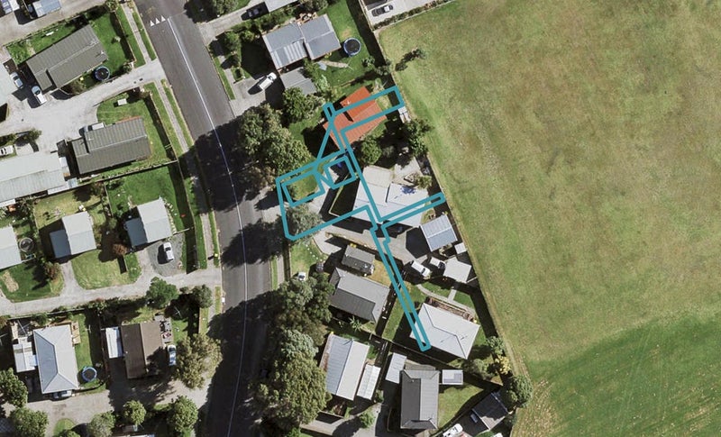 18/17 Barneys Farm Road, Clendon Park, Auckland - Carousel 1