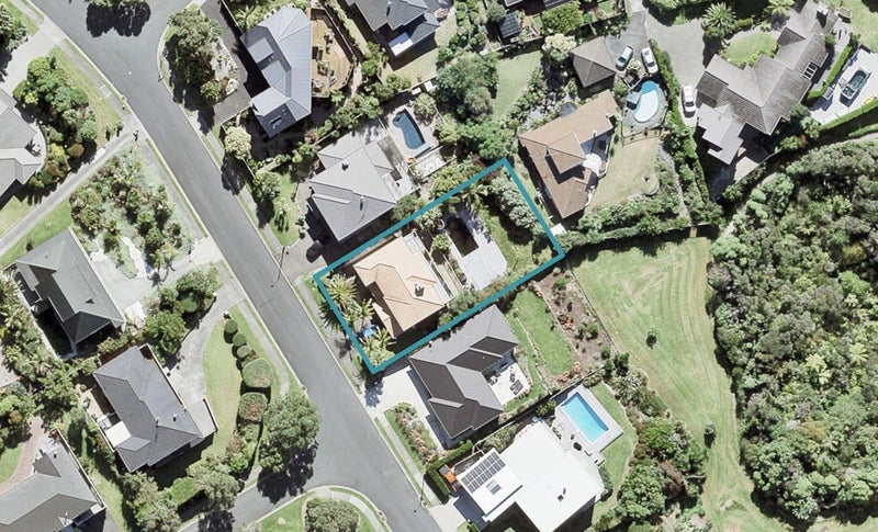 11 Clansman Terrace, Gulf Harbour, Whangaparaoa - Carousel 1
