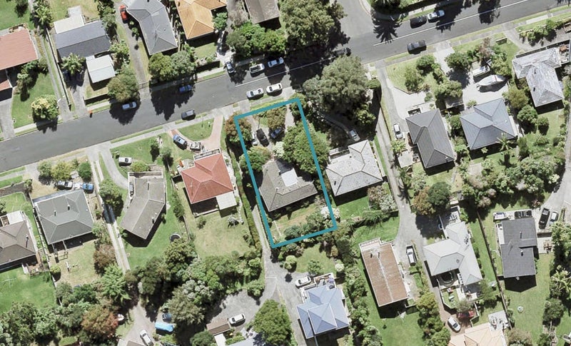 21 Weatherly Road, Torbay, Auckland - Carousel 1
