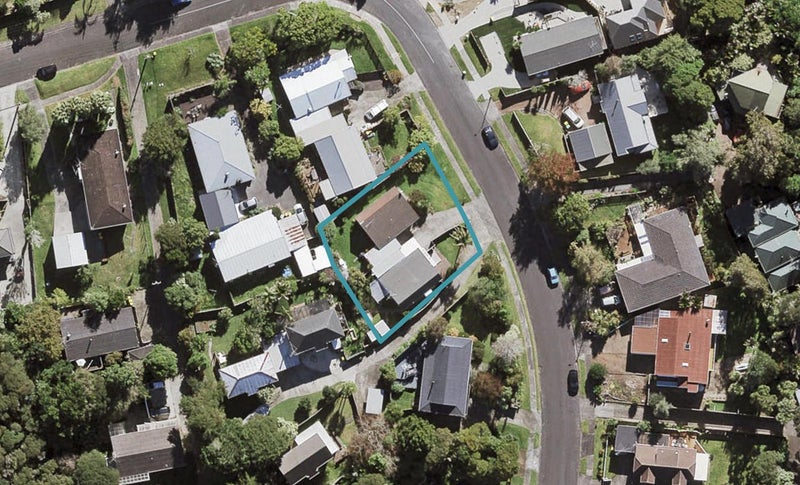 2/3 Hiwihau Place, Glenfield, Auckland - Carousel 1