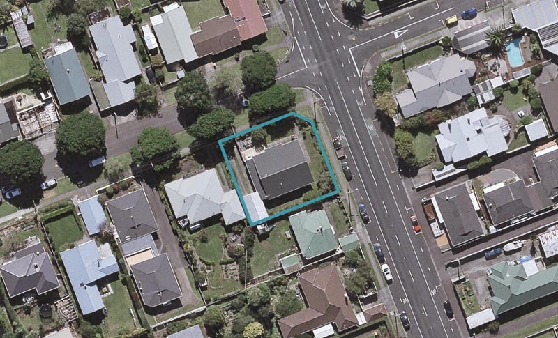 182 Carrington Street, Lower Vogeltown, New Plymouth - Carousel 1