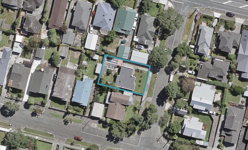 6 Riddiford Street, Woburn, Lower Hutt - Carousel 1