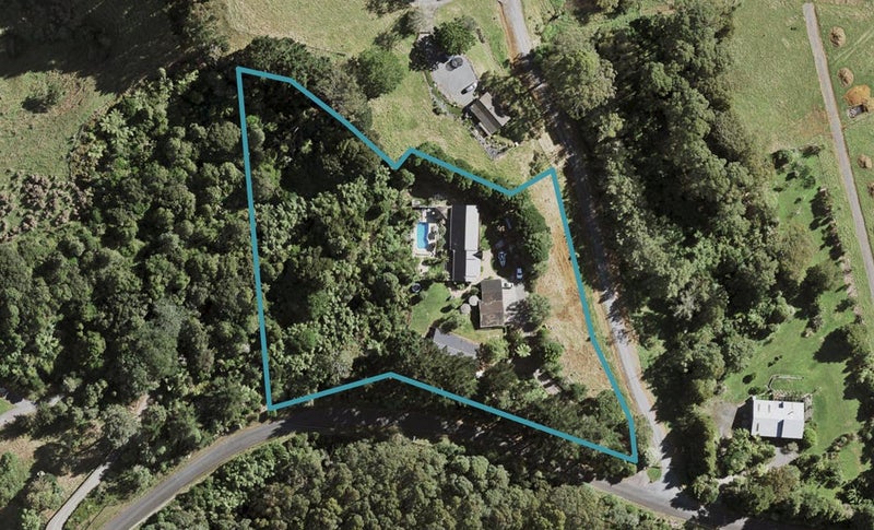 221 Beaver Road, Pokeno - Carousel 1
