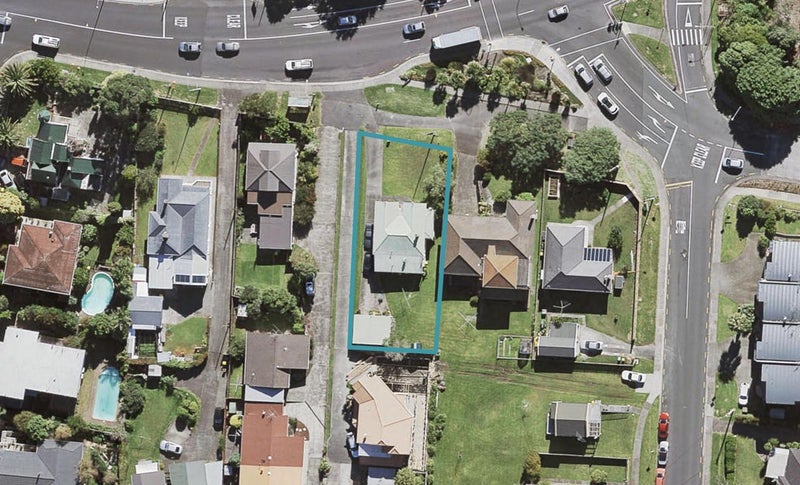 114 Mokoia Road, Chatswood, Auckland - Carousel 1