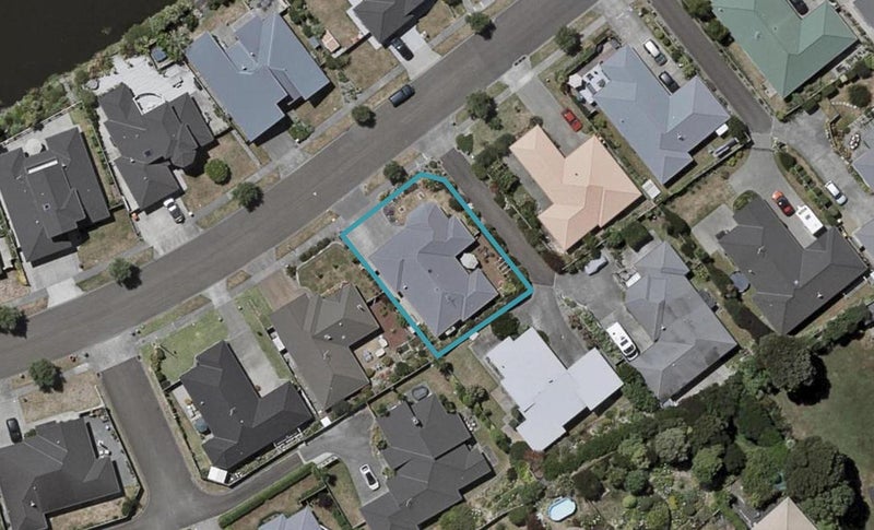 106 Regent Drive, Paraparaumu Beach, Paraparaumu - Carousel 1