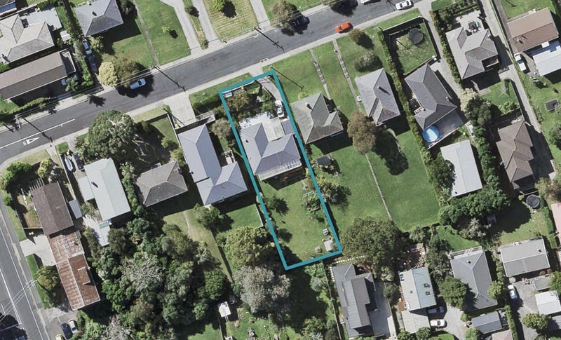 7 Alamein Avenue, Belmont, Auckland - Carousel 1